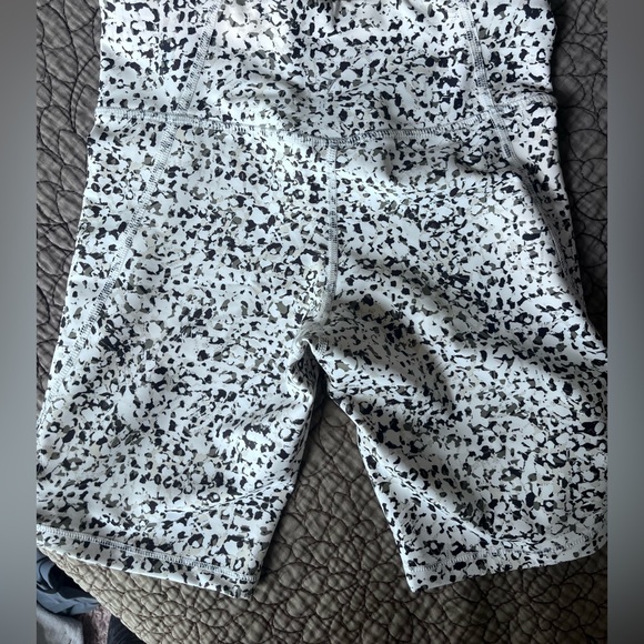 DISCOUNTED SHIPPING 📦 GIRLS size 10-12 Old Navy athletic shorts - Picture 5 of 6